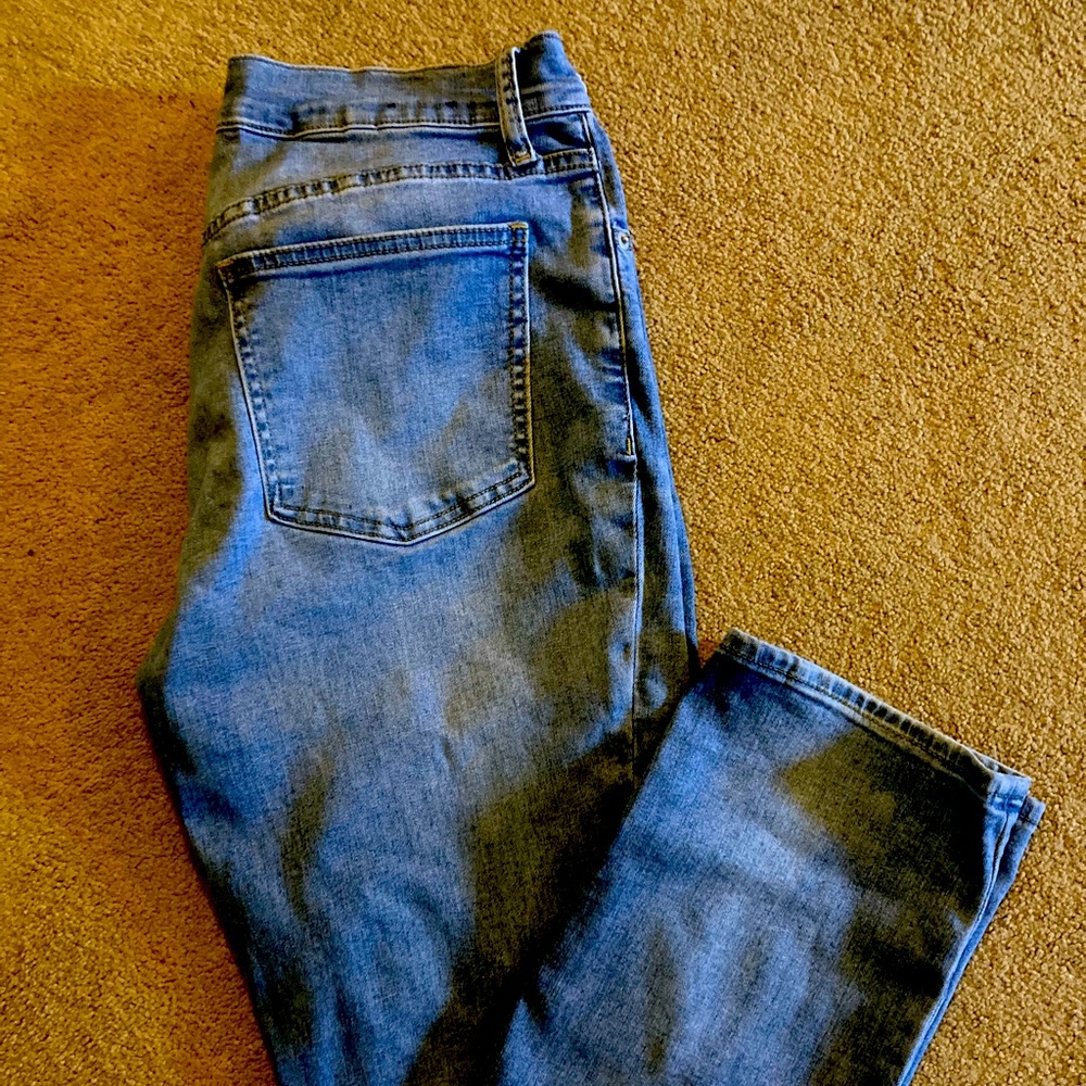 Light wash GAP boyfriend jeans